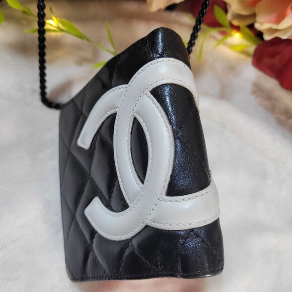 Authentic Chanel Camdon Wallet with box and dustbag - Picture 13 of 17